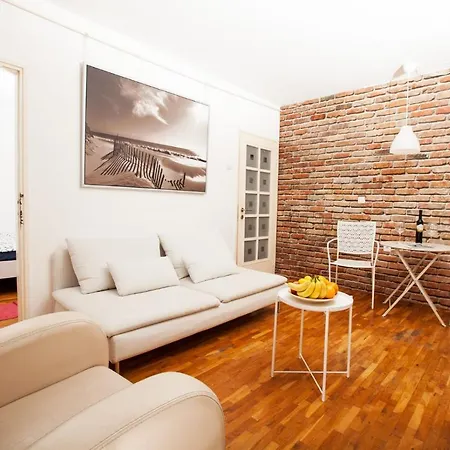Dorcol Rooftop Apartment